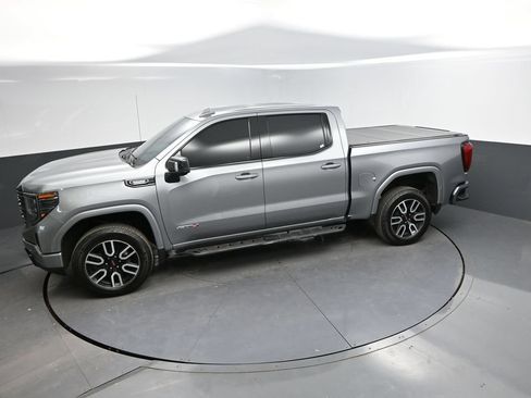 Used 2023 GMC Sierra 1500 AT4 w/ Technology Package AWD/4WD image 28
