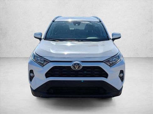 Used 2021 Toyota RAV4 XLE image 2