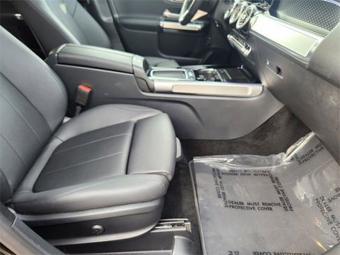 Certified 2025 Mercedes-Benz GLB 250 4MATIC image 19