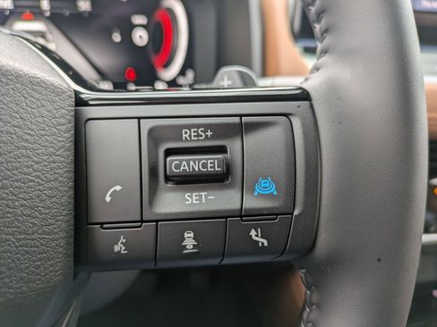 New 2026 Nissan Rogue Platinum w/ Tech Package AWD/4WD image 17