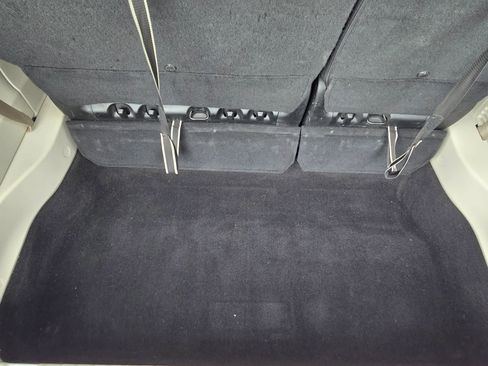 Used 2018 Chrysler Pacifica Touring-L image 47