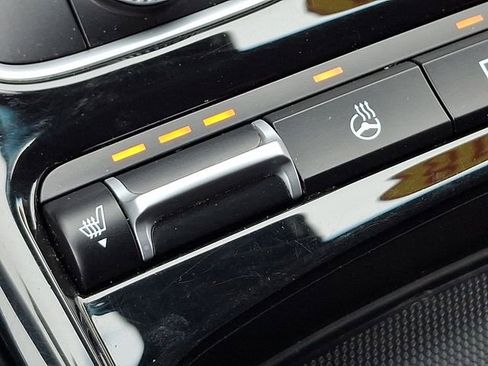 Used 2018 Kia Stinger Premium AWD/4WD image 27