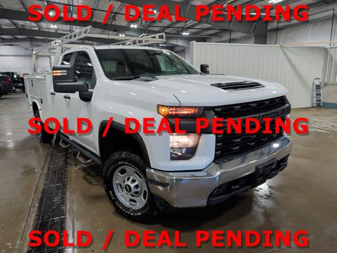 Used 2021 Chevrolet Silverado 2500 W/T w/ WT Convenience Package AWD/4WD image 1