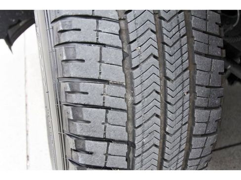 Used 2024 Ford Expedition Max XLT RWD image 28