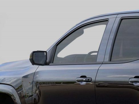 New 2025 Chevrolet Colorado Z71 w/ Midnight Edition image 12