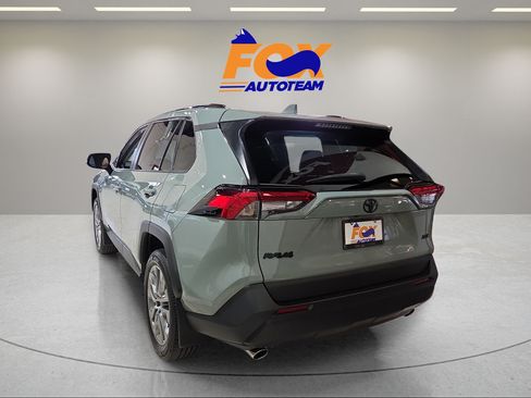 Used 2023 Toyota RAV4 XLE Premium FWD image 3