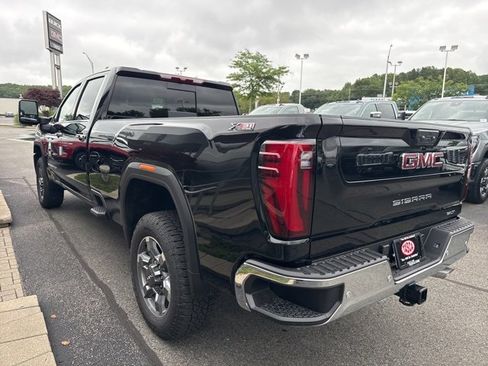 New 2025 GMC Sierra 2500 SLT image 7
