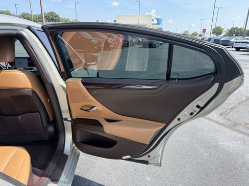 Used 2019 Lexus ES 350 w/ Premium Package FWD image 12