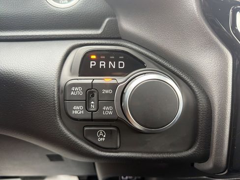 New 2026 RAM 1500 Big Horn AWD/4WD image 25