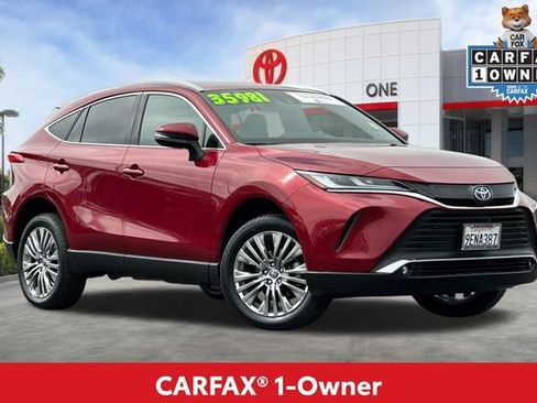 Certified 2023 Toyota Venza XLE AWD/4WD image 2