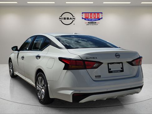 Certified 2025 Nissan Altima 2.5 S FWD image 4