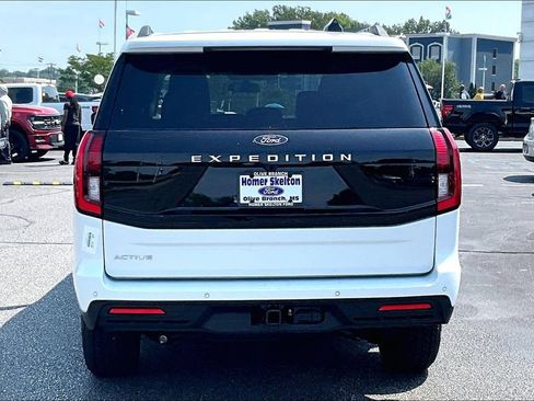 New 2026 Ford Expedition Active RWD image 4