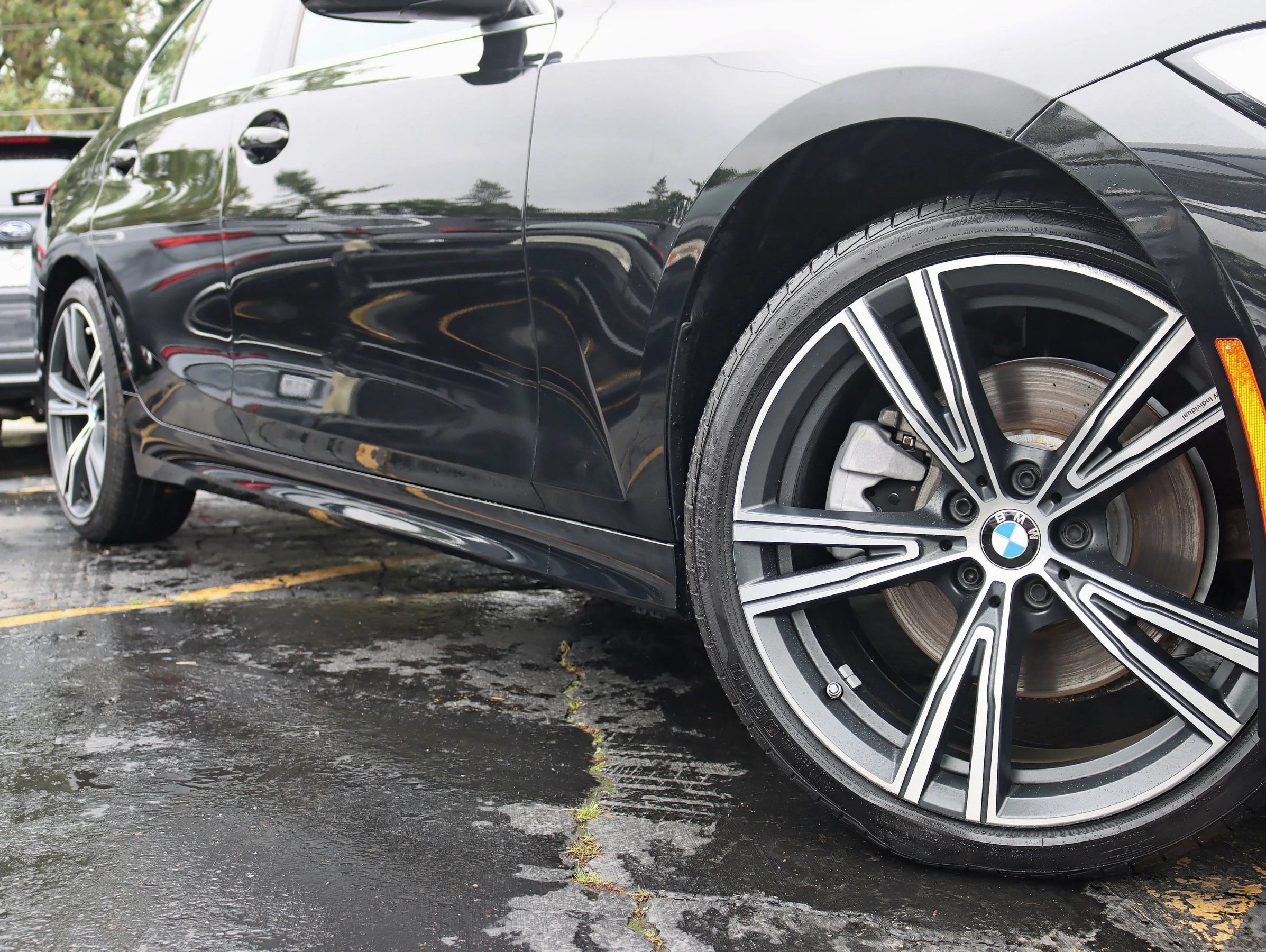 Used 2019 BMW 330i xDrive Sedan w/ Premium Package AWD/4WD image 5