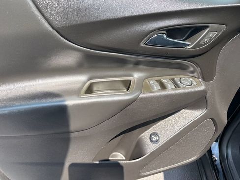 Used 2024 Chevrolet Equinox LT AWD/4WD image 9