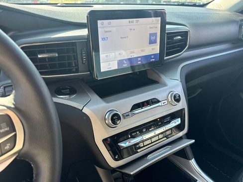 Used 2024 Ford Explorer XLT w/ Equipment Group 202A image 23