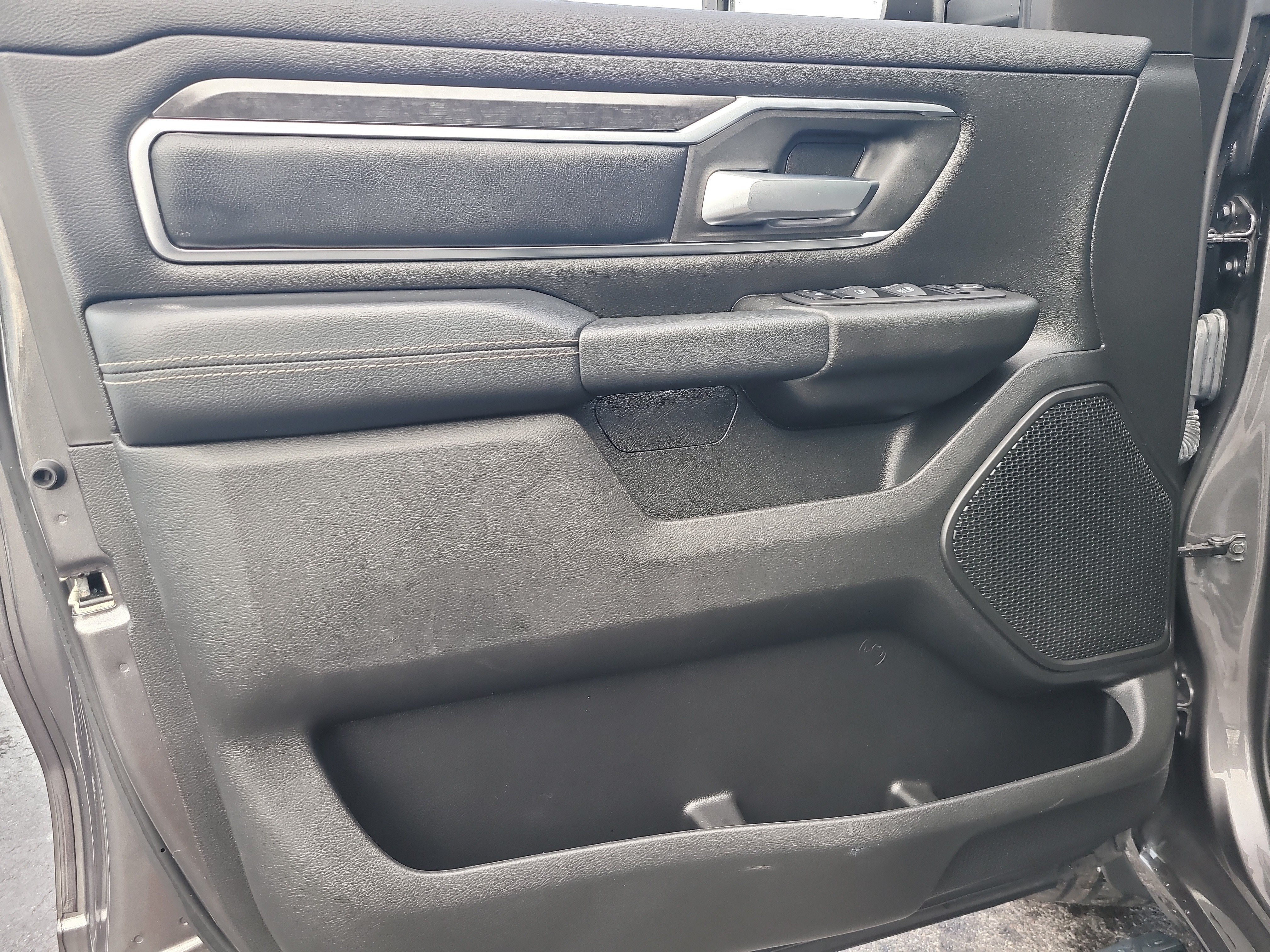 Used 2024 RAM 1500 Big Horn RWD image 16