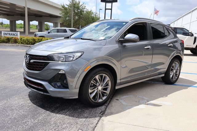 Used 2021 Buick Encore GX Select w/ Sport Touring Package FWD image 3