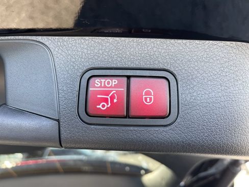 Used 2026 Mercedes-Benz GLB 250 4MATIC image 26