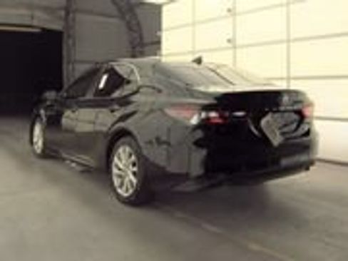 Used 2023 Toyota Camry LE FWD image 5