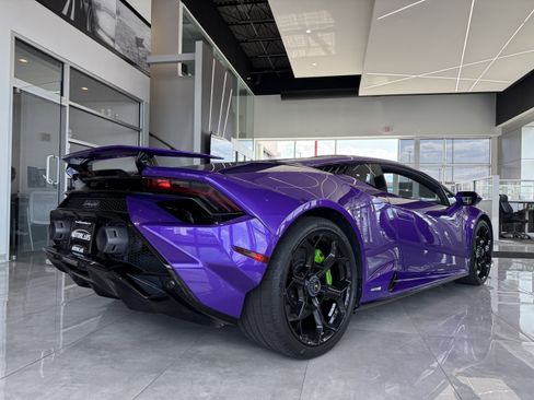 Used 2023 Lamborghini Huracan Tecnica image 14