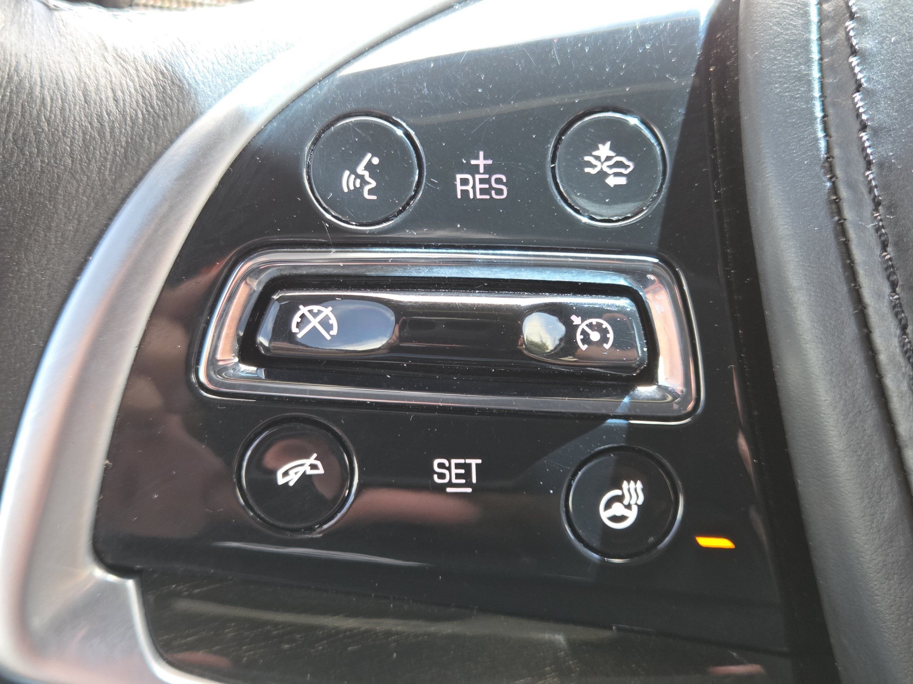 Used 2017 Cadillac Escalade Platinum AWD/4WD image 13