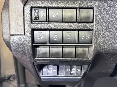 Certified 2025 Toyota Tacoma Limited AWD/4WD image 26