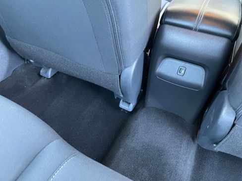 Used 2025 Nissan Sentra SV image 23