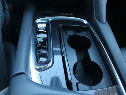 Used 2024 Buick Enclave Premium image 45