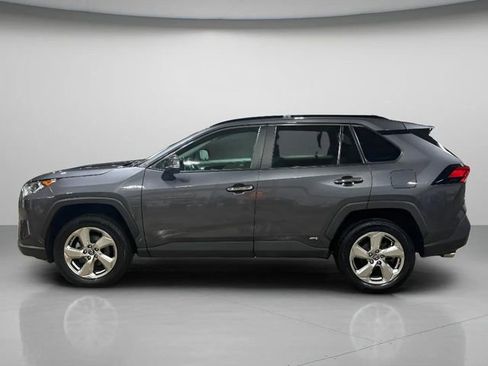 Used 2019 Toyota RAV4 Limited image 7