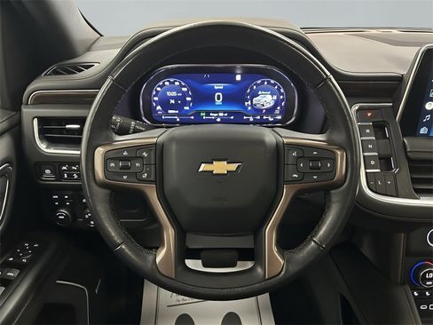 Used 2022 Chevrolet Suburban High Country image 14