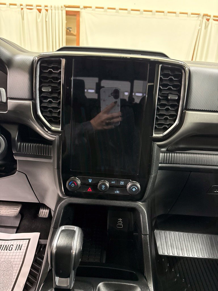 Used 2025 Ford Ranger XLT w/ FX4 Off-Road Package AWD/4WD image 13