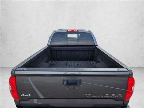 Used 2017 Toyota Tundra SR5 image 18