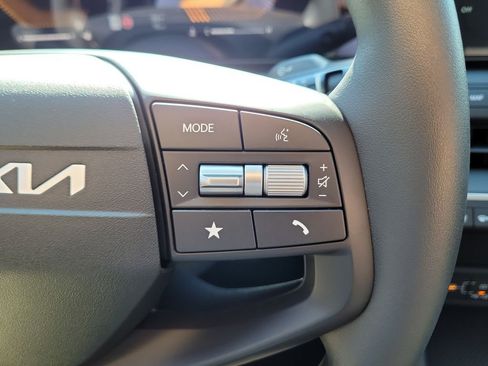 New 2026 Kia K4 FWD image 25