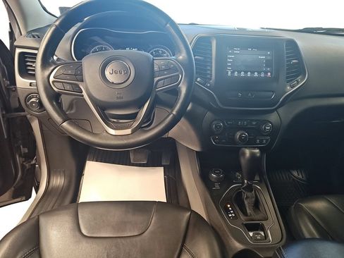 Used 2020 Jeep Cherokee Latitude Plus w/ Cold Weather Group AWD/4WD image 10