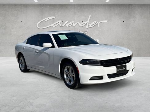 Used 2022 Dodge Charger SXT w/ Leather Interior Group RWD image 2