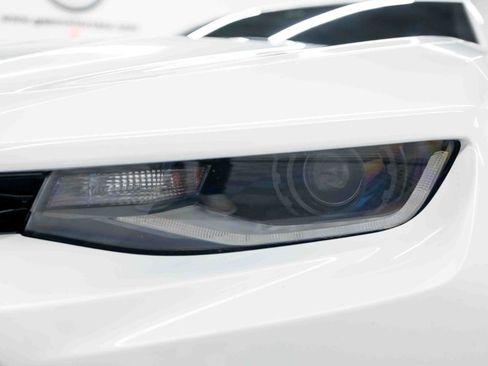 Used 2017 Chevrolet Camaro ZL1 RWD image 12