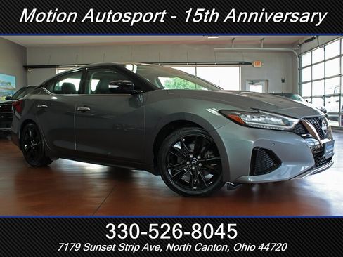 Used 2023 Nissan Maxima SL FWD image 2