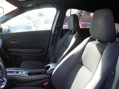 Used 2019 Honda HR-V Sport image 16