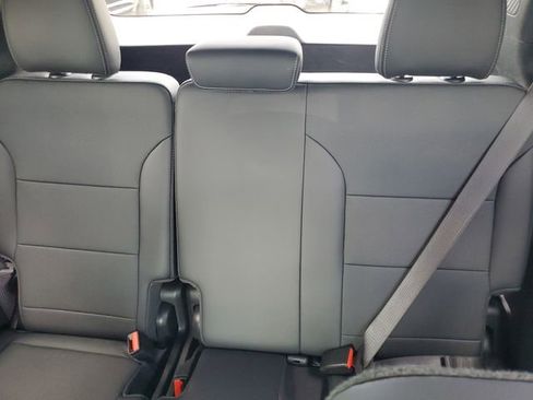 Used 2025 Buick Enclave Preferred w/ Trailering Package, 5000 lbs. FWD image 23
