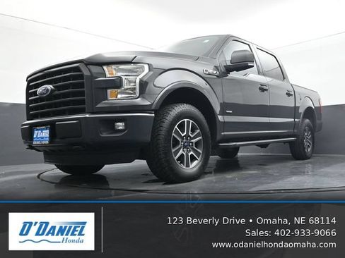 Used 2016 Ford F150 XLT w/ Equipment Group 302A Luxury AWD/4WD image 9