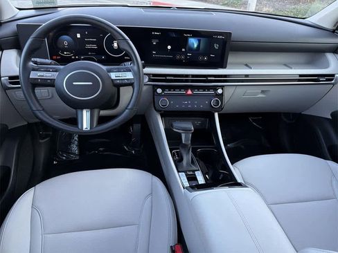 Certified 2025 Hyundai Tucson SEL image 12