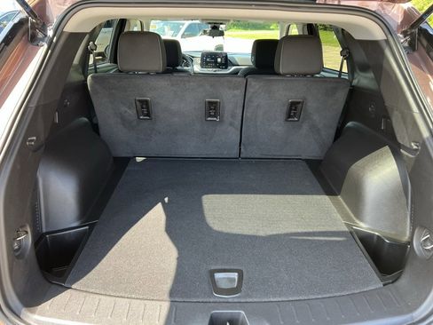 Used 2023 Chevrolet Blazer LT w/ Driver Confidence Package image 19