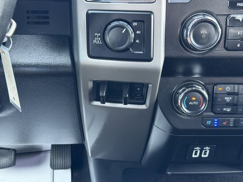 Used 2019 Ford F250 Lariat image 31