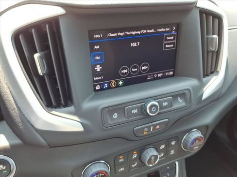 Used 2024 GMC Terrain SLE w/ Driver Convenience Package AWD/4WD image 30