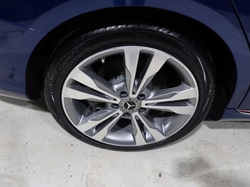 Used 2018 Mercedes-Benz C 300 Sedan w/ Premium Package image 38