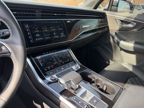 Used 2022 Audi SQ7 Premium Plus image 18
