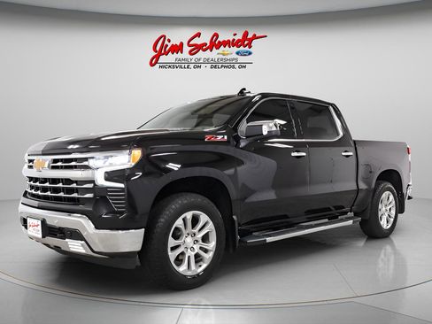 Used 2024 Chevrolet Silverado 1500 LTZ w/ LTZ Premium Package AWD/4WD image 3