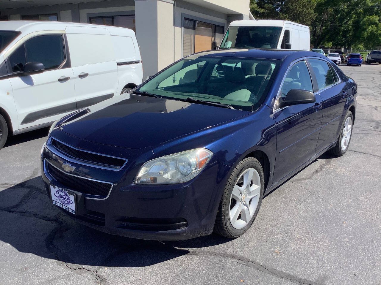 Used 2011 Chevrolet Malibu LS FWD image 2