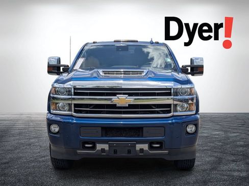 Used 2019 Chevrolet Silverado 2500 High Country w/ Duramax Plus Package AWD/4WD image 9