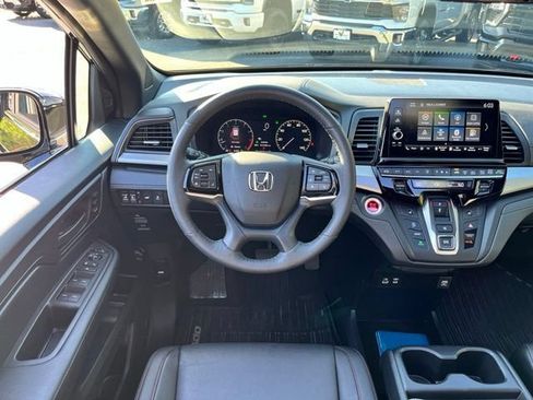 Used 2025 Honda Odyssey Sport-L image 28